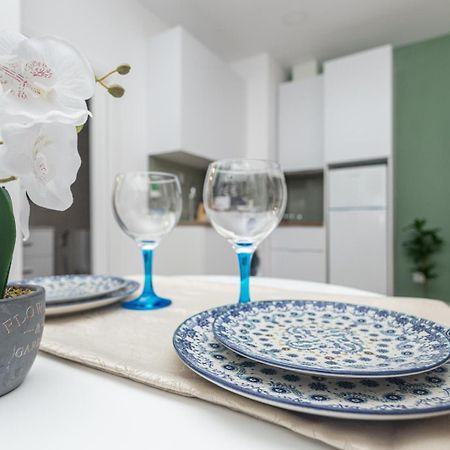 Ra Apartamentos Sevilla Alicante Bagian luar foto