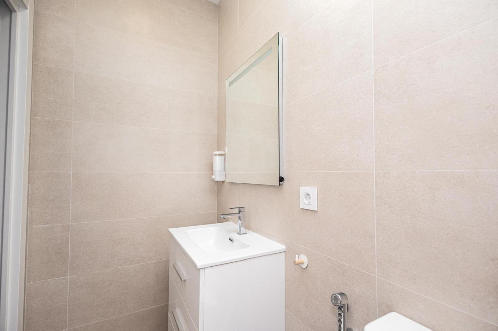 Ra Apartamentos Sevilla Alicante Bagian luar foto