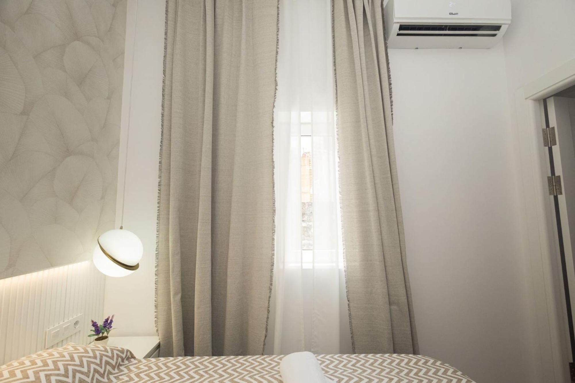 Ra Apartamentos Sevilla Alicante Bagian luar foto