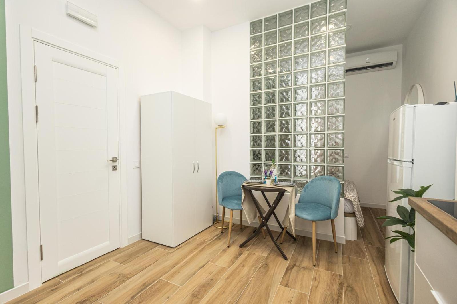 Ra Apartamentos Sevilla Alicante Bagian luar foto