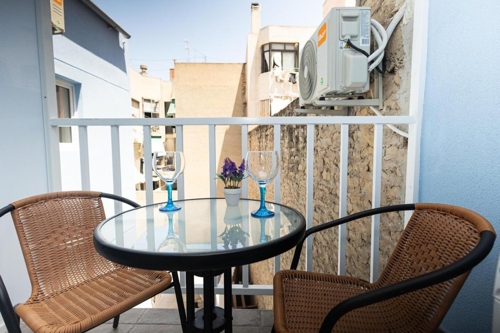 Ra Apartamentos Sevilla Alicante Bagian luar foto