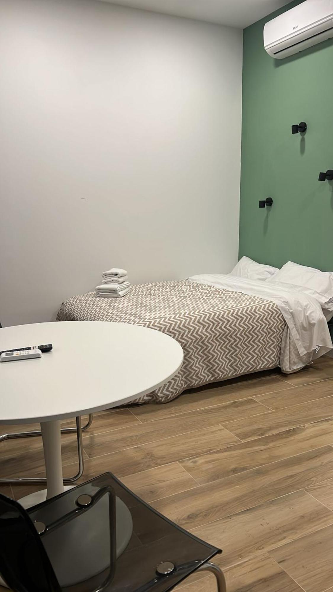 Ra Apartamentos Sevilla Alicante Bagian luar foto